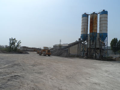 HZS120混凝土（tǔ）搅拌站施工现场（chǎng）