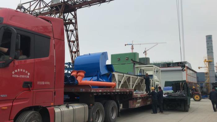 混凝土攪拌機發貨現場