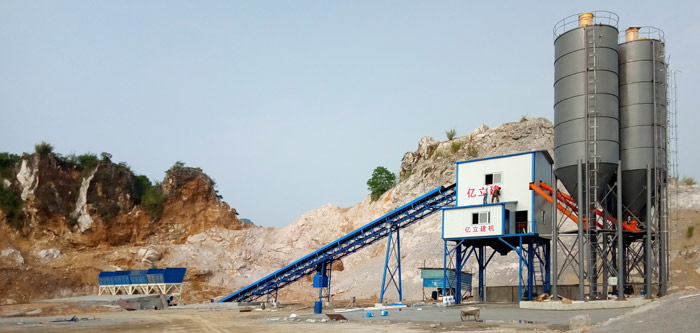 混凝土攪拌站作業現場
