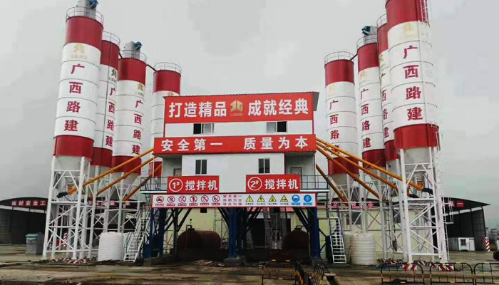 大型攪拌站設備作業現場