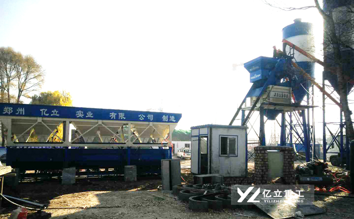 攪(jiǎo)拌站設備(bèi)用戶現場實拍