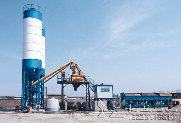 2HZS35混凝土攪（jiǎo）拌站設備用戶生產現場