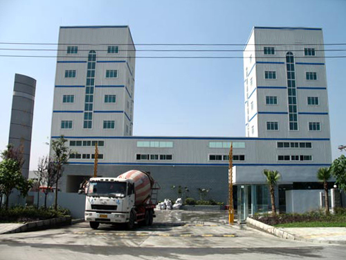 億（yì）立混凝土攪（jiǎo）拌站設備