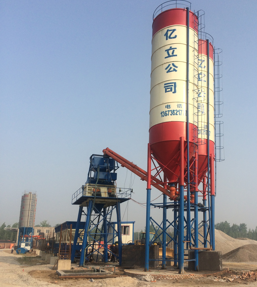 混凝土攪拌站生產現場
