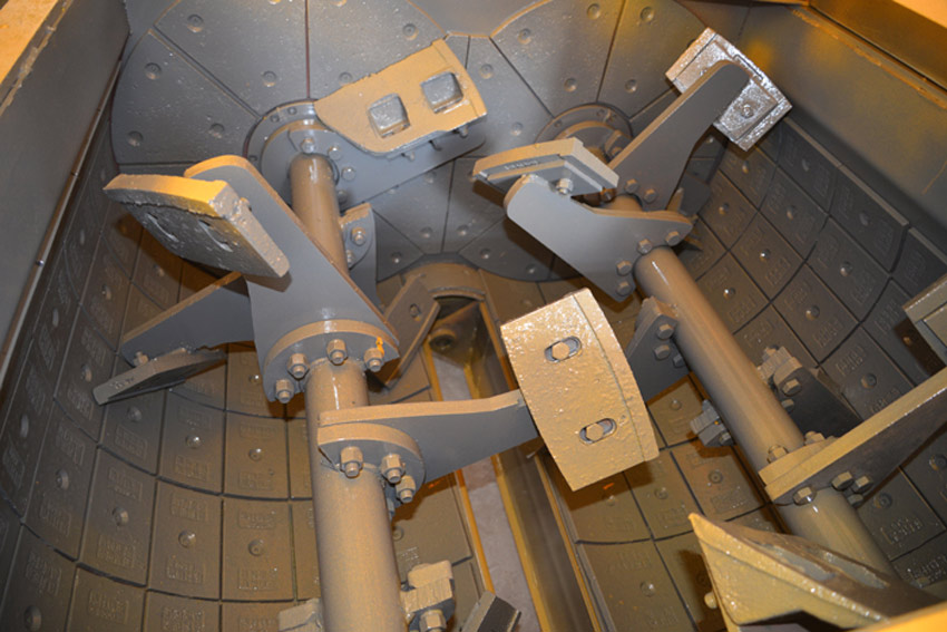 億立攪（jiǎo）拌襯板