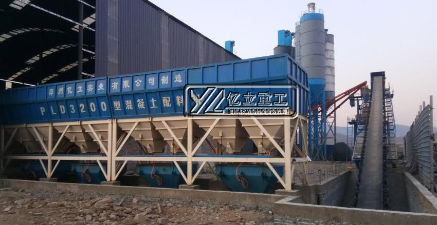 120攪拌站皮帶輸送機配料機