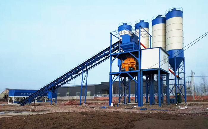 農村(cūn)混凝土(tǔ)攪拌站設備用戶現場