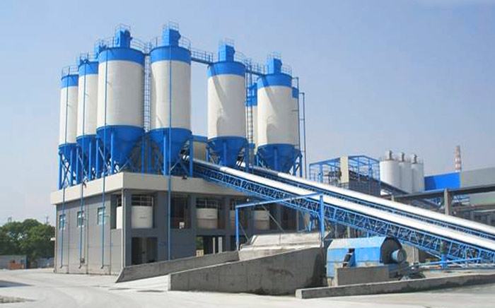 日產2000方左右混凝土的攪拌站設備_廠家