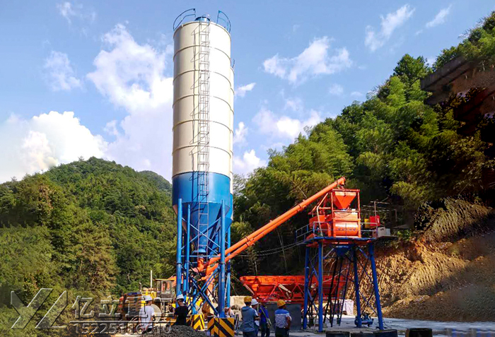 JS500混凝土攪拌機_hzs25攪拌站設備用戶生產（chǎn）現場實拍（pāi）