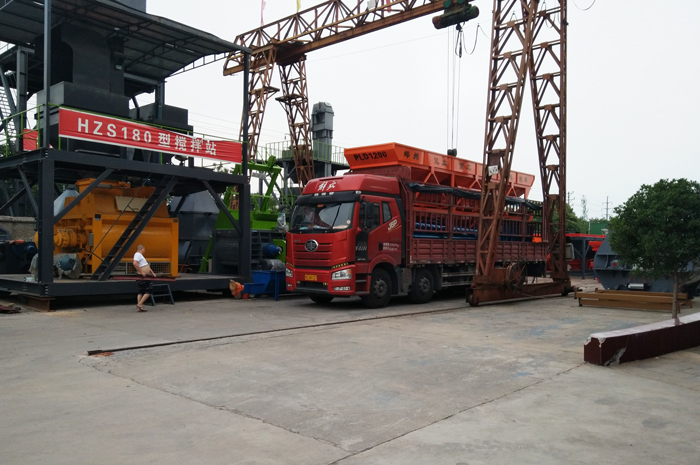 混凝(níng)土攪拌站設備發貨
